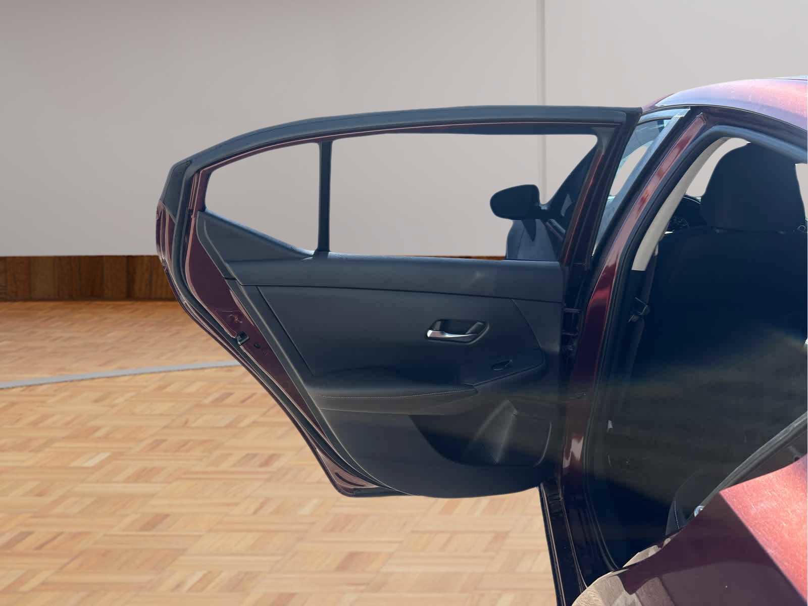 Used 2021 Nissan Sentra SV FWD image 11