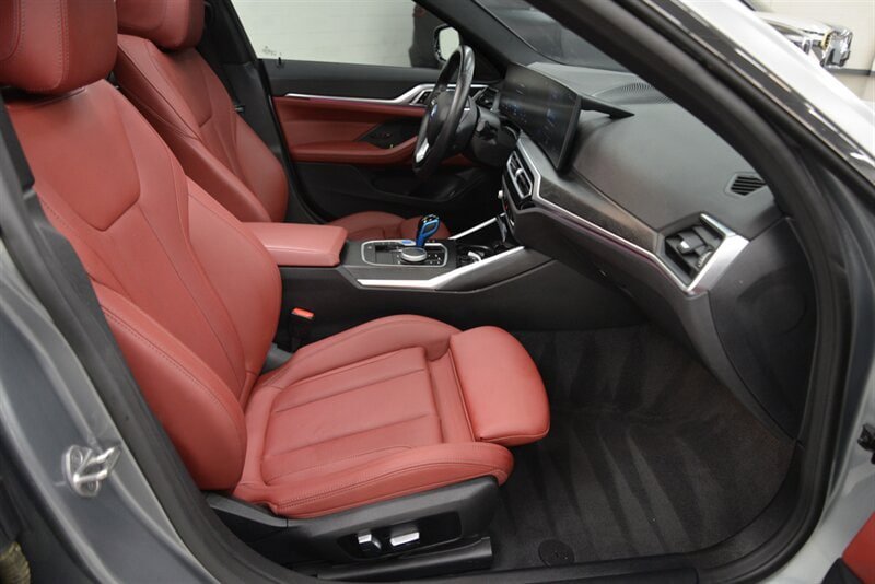 Used 2023 BMW i4 eDrive35 w/ Premium Package RWD image 17