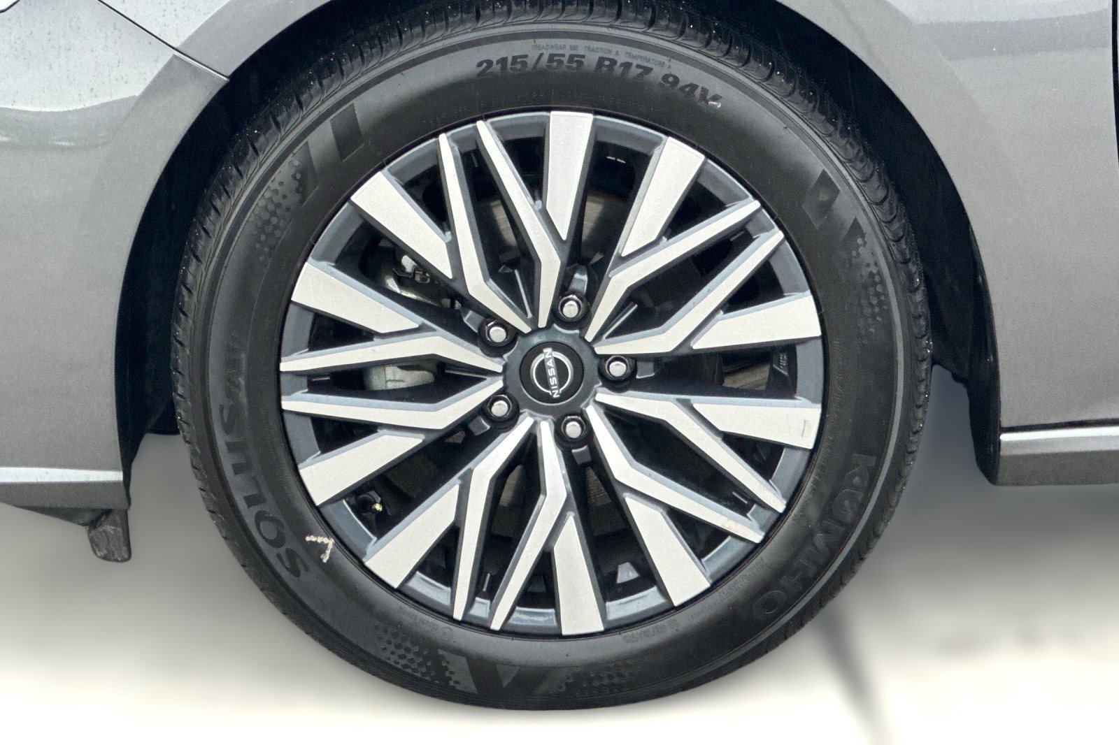 Used 2025 Nissan Altima 2.5 SV image 10