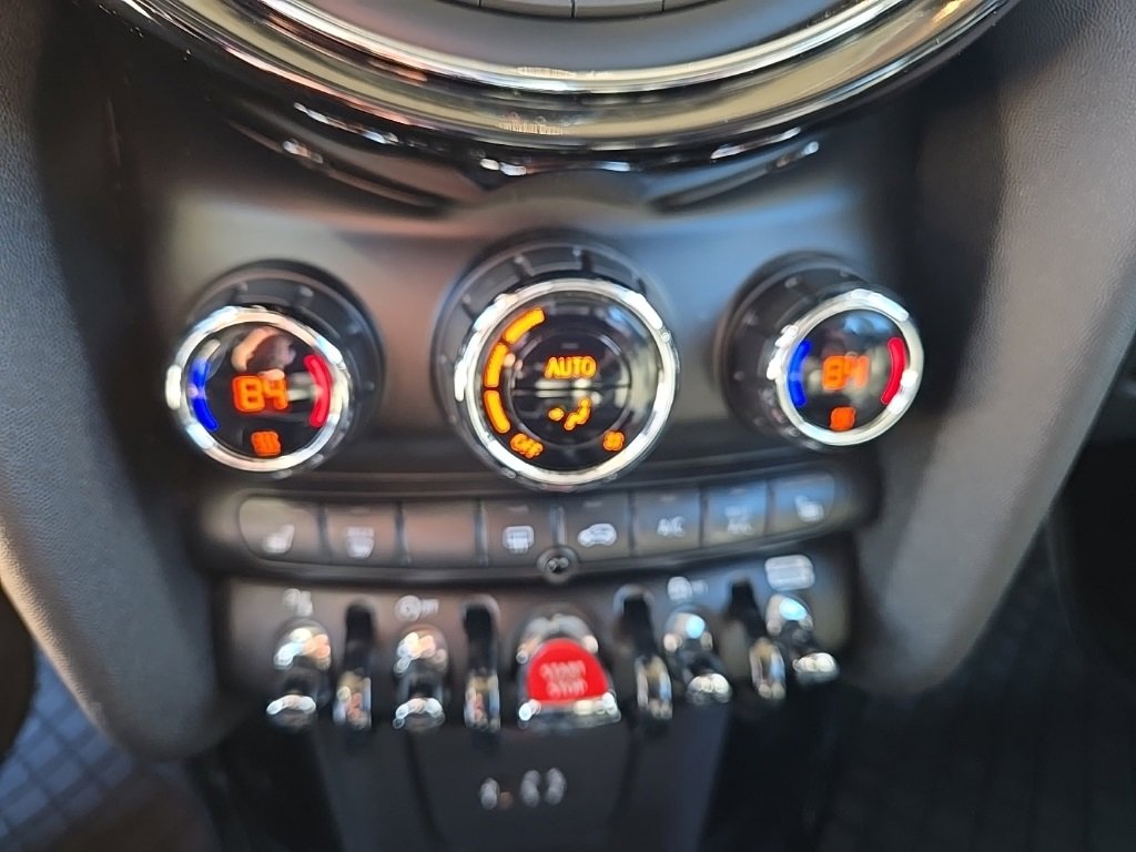 Used 2018 MINI Cooper S image 31