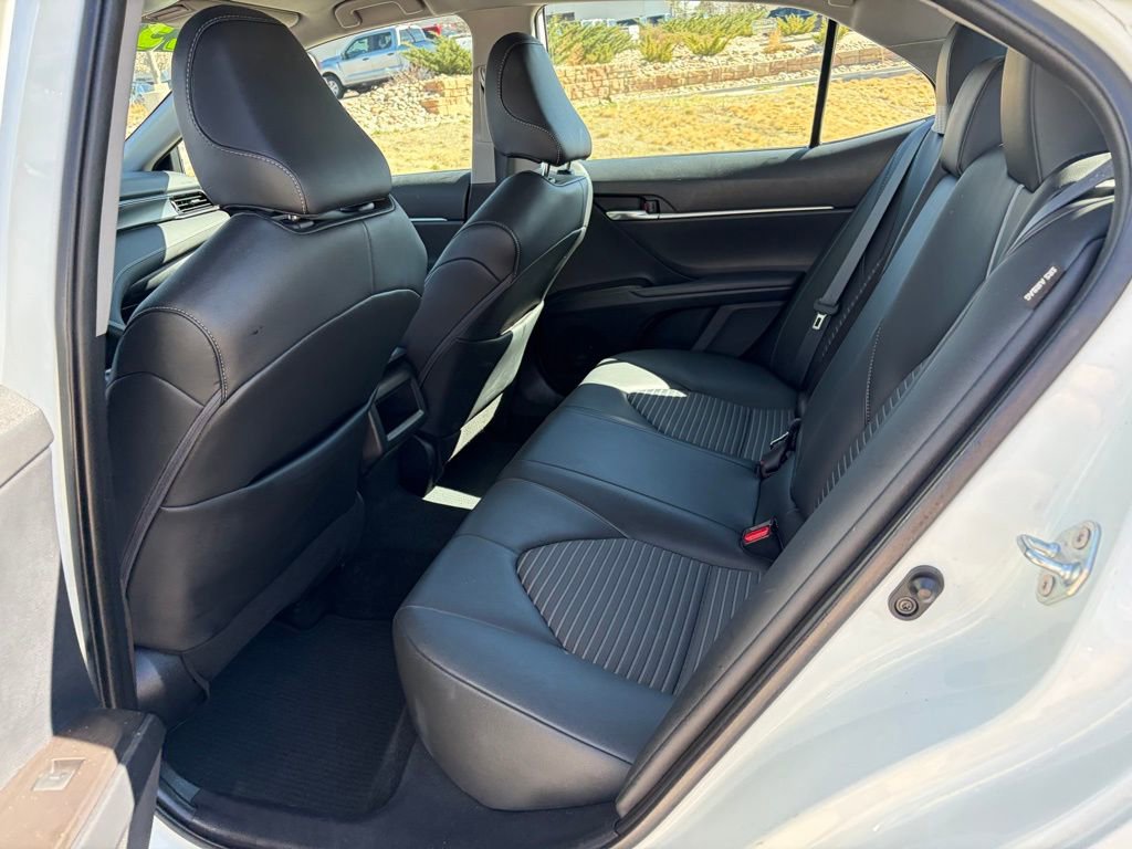 Used 2023 Toyota Camry SE image 16