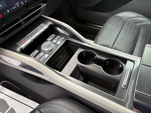 Used 2024 Lincoln Nautilus Reserve image 24