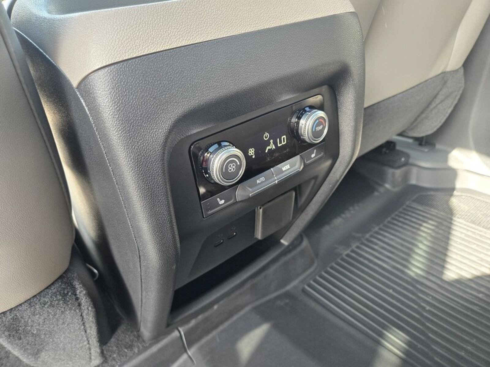 New 2026 GMC Acadia Elevation w/ Elevation Premium Package FWD image 29