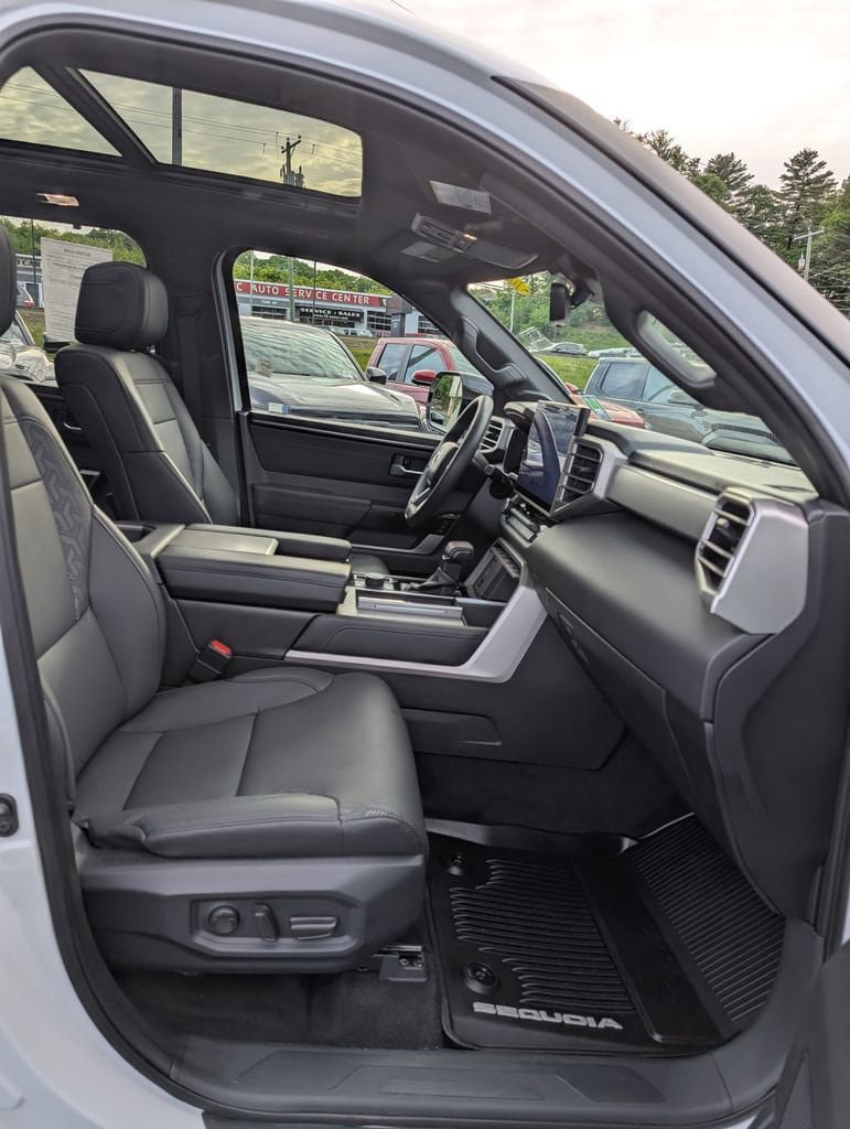 Certified 2025 Toyota Sequoia Limited w/ TRD Off-Road Package AWD/4WD image 22