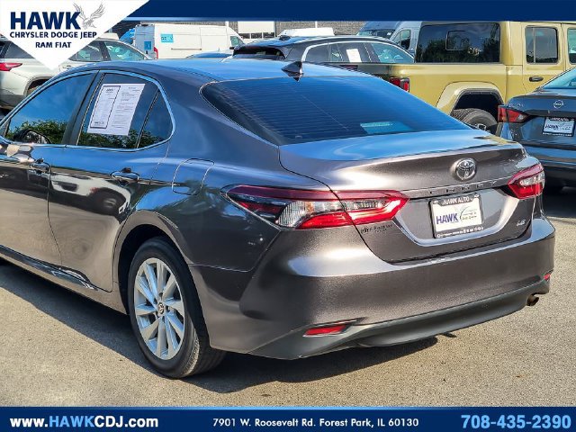 Used 2021 Toyota Camry LE FWD image 6