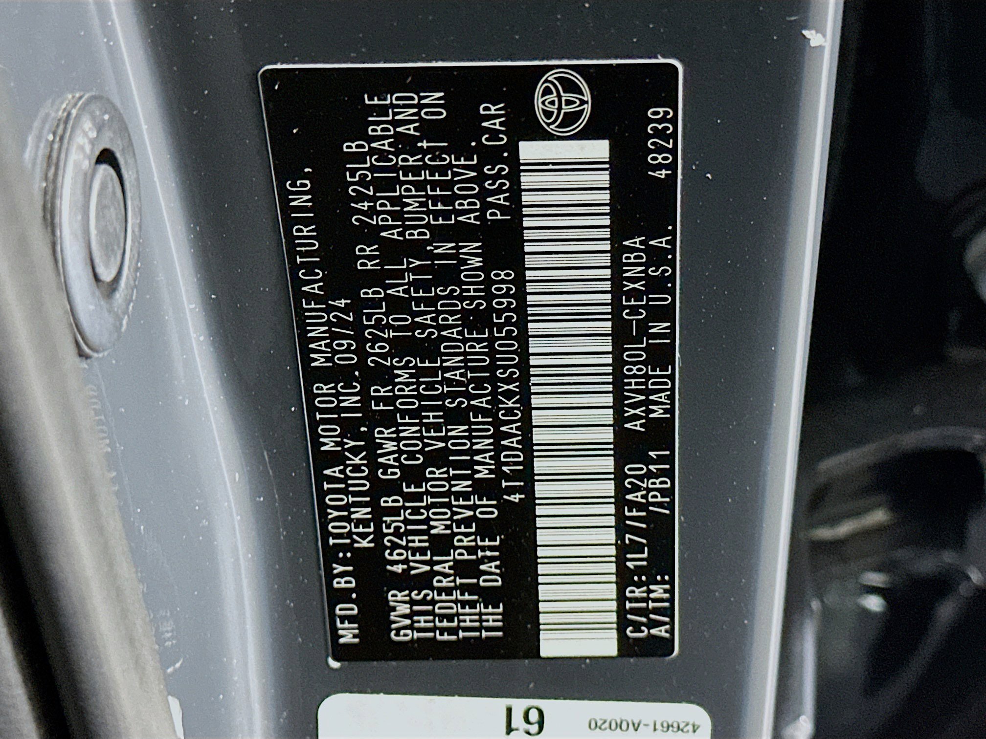 Used 2025 Toyota Camry LE image 12