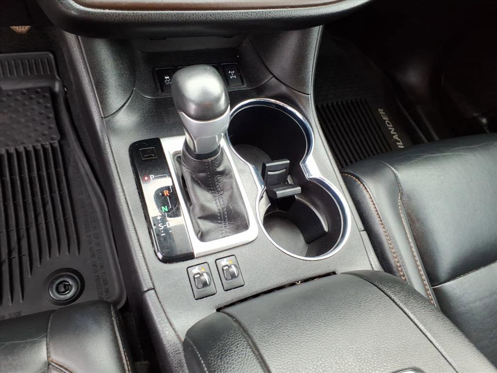 Used 2019 Toyota Highlander XLE image 34