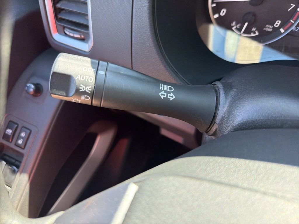 Used 2022 Nissan Frontier SV image 28