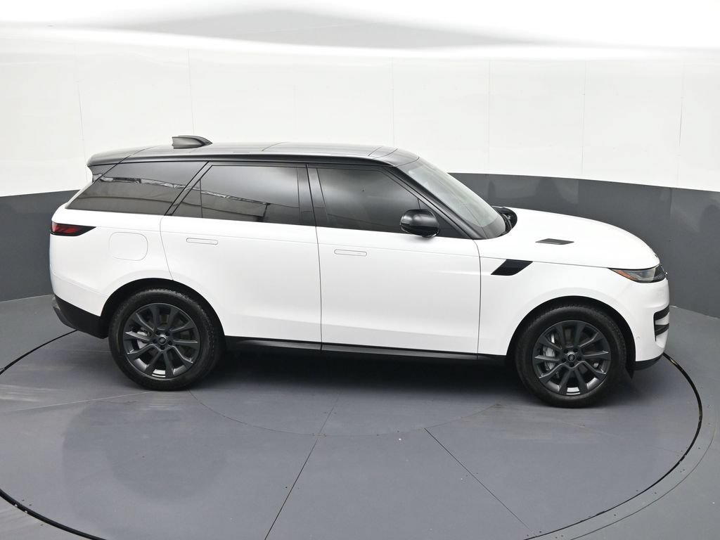 Used 2024 Land Rover Range Rover Sport SE AWD/4WD image 29