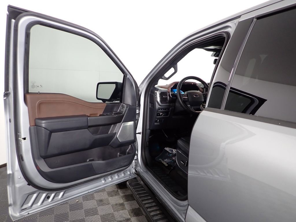 Used 2023 Ford F150 Lariat w/ Equipment Group 502A High image 19