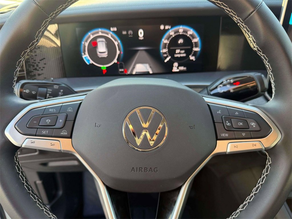 Used 2025 Volkswagen Tiguan S image 15