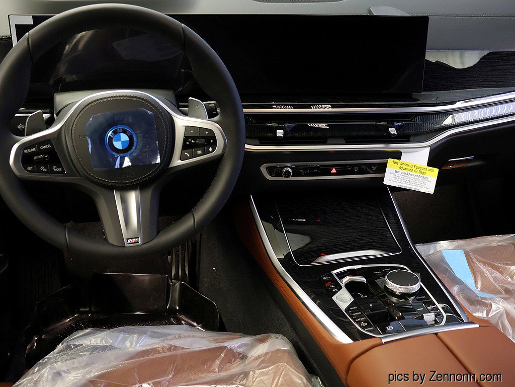 New 2026 BMW X5 xDrive50e w/ M Sport Package AWD/4WD image 17