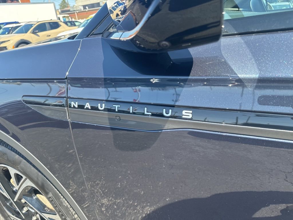 Used 2024 Lincoln Nautilus Premier w/ Jet Appearance Package image 53