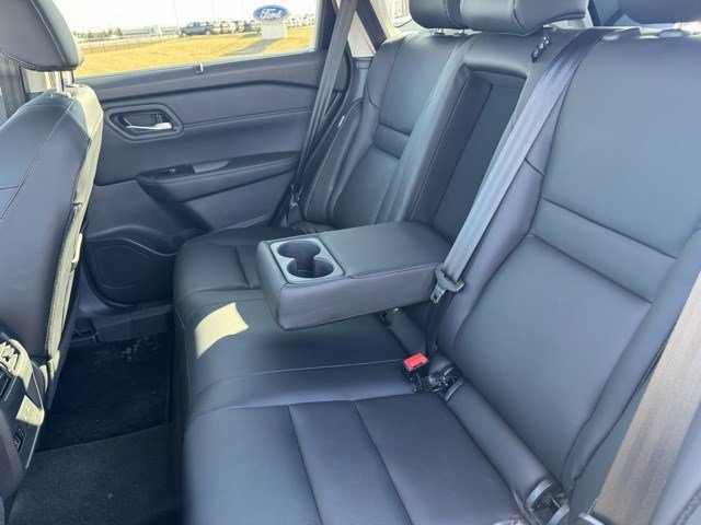 Used 2024 Nissan Rogue SL w/ SL Premium Package image 26