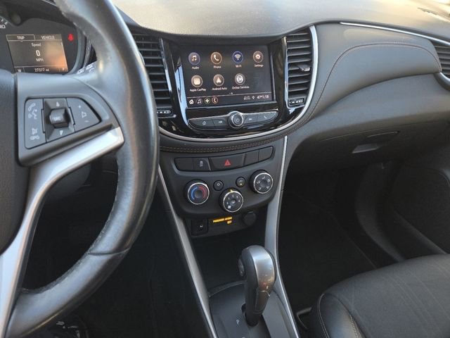 Used 2022 Chevrolet Trax LT w/ LT Convenience Package image 32