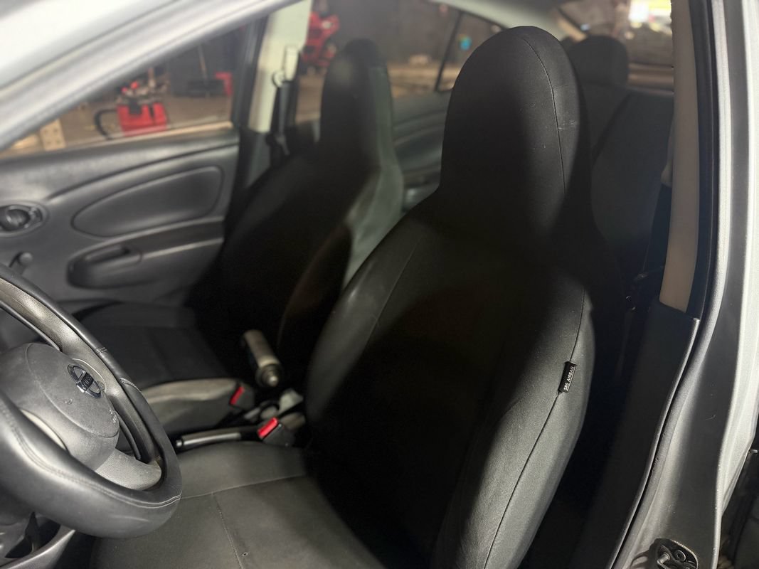 Used 2014 Nissan Versa S Plus FWD image 11