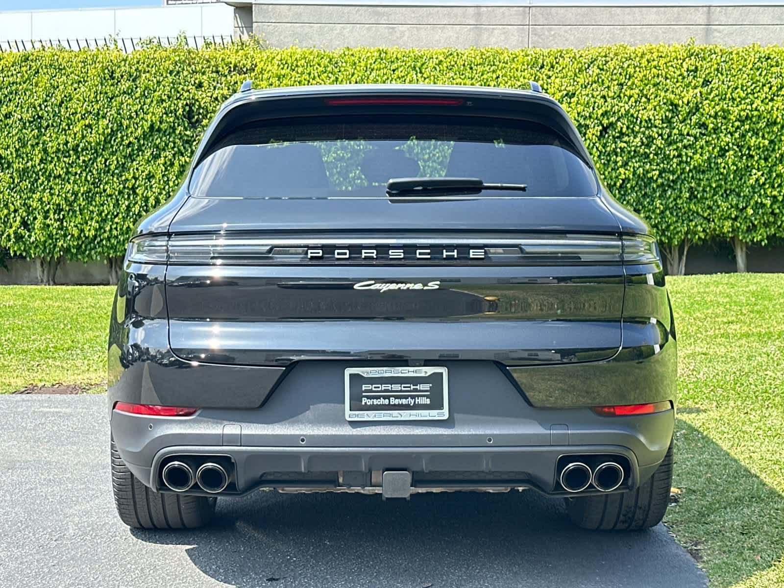 New 2025 Porsche Cayenne S AWD/4WD image 7