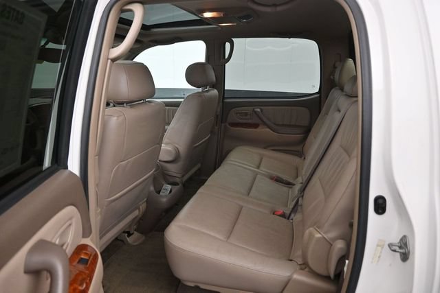 Used 2004 Toyota Tundra Limited w/ Towing Pkg RWD image 9