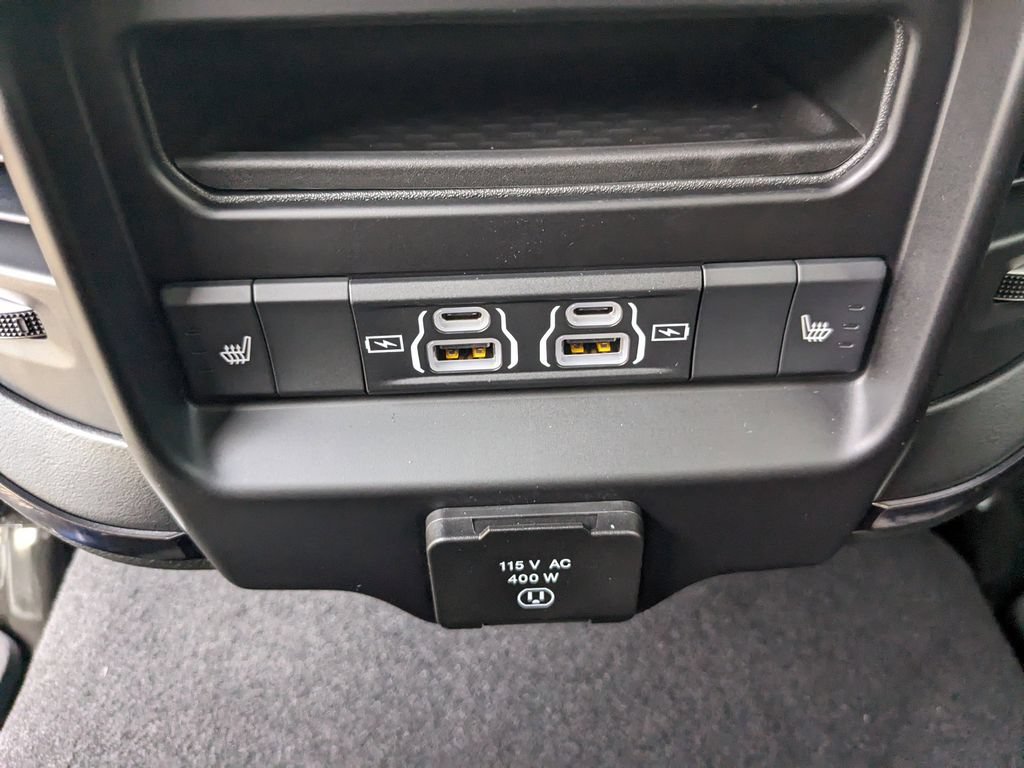 New 2025 RAM 2500 Limited AWD/4WD image 16