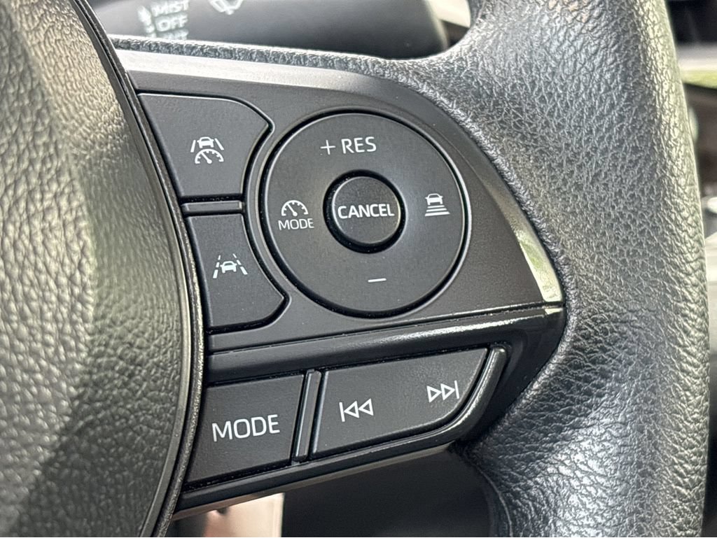 Used 2024 Toyota Corolla LE FWD image 10