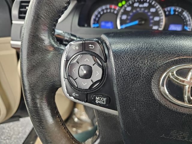 Used 2013 Toyota Camry XLE image 11