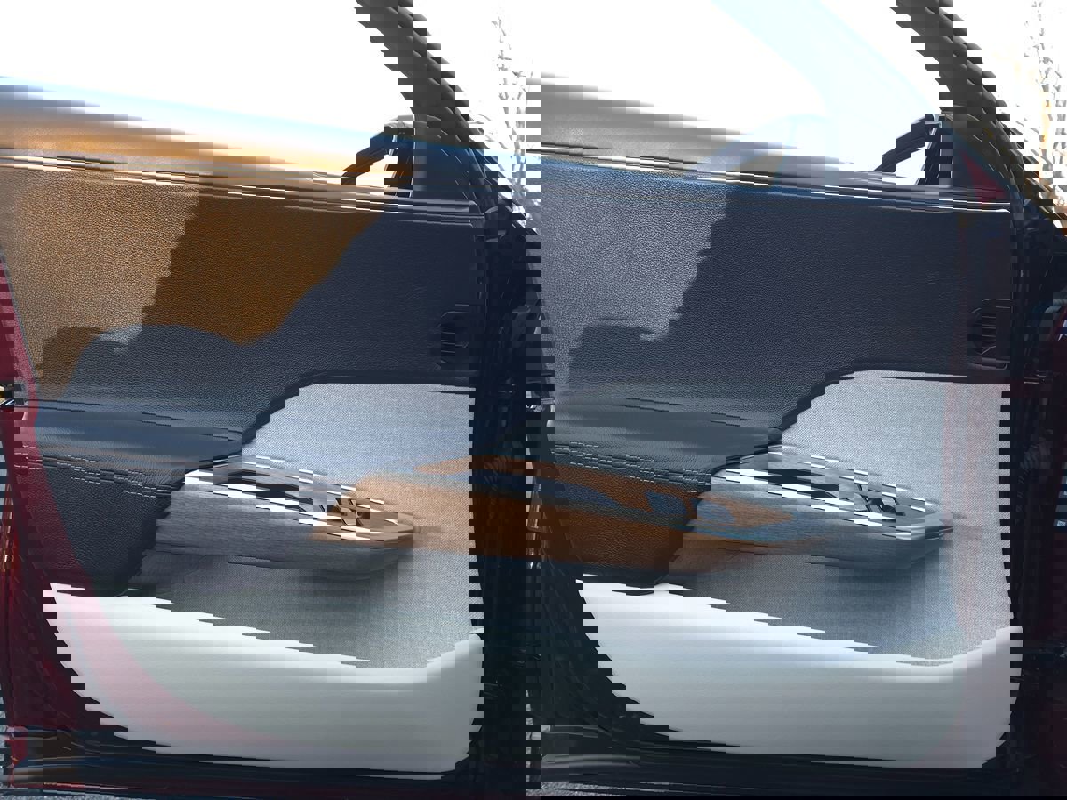 Used 2025 Lucid Air Pure image 25