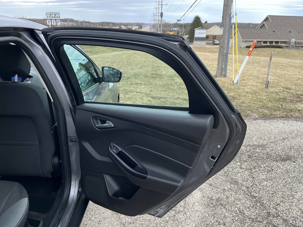 Used 2013 Ford Focus SE image 28