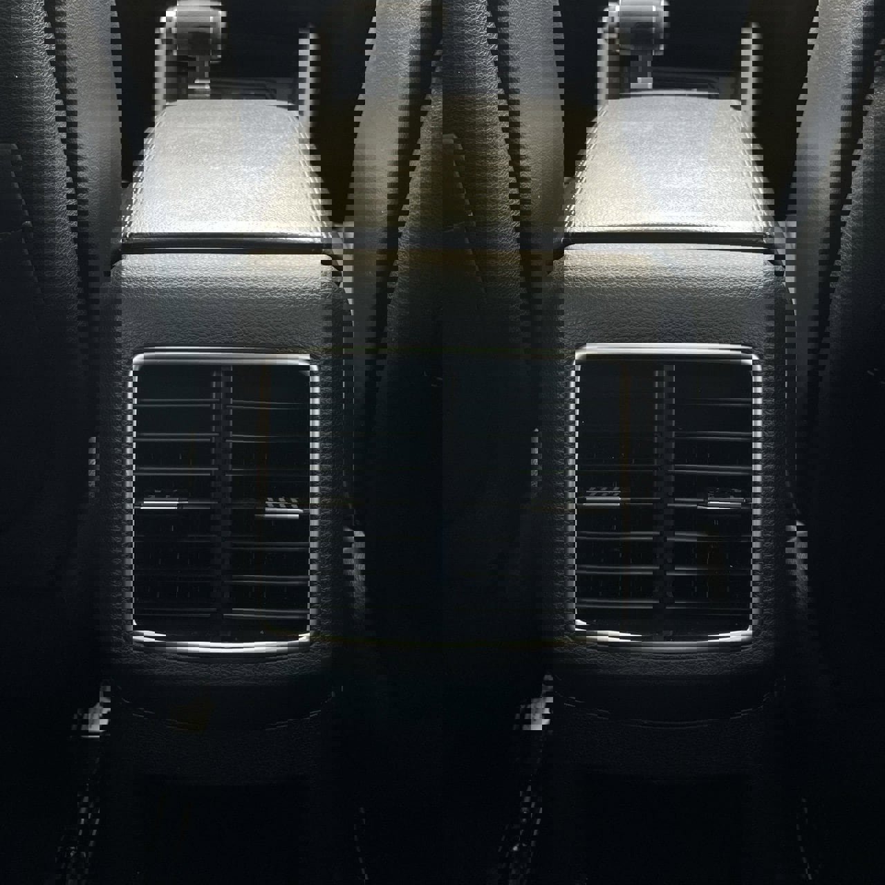 Used 2025 Kia Sportage EX w/ Premium Package image 24