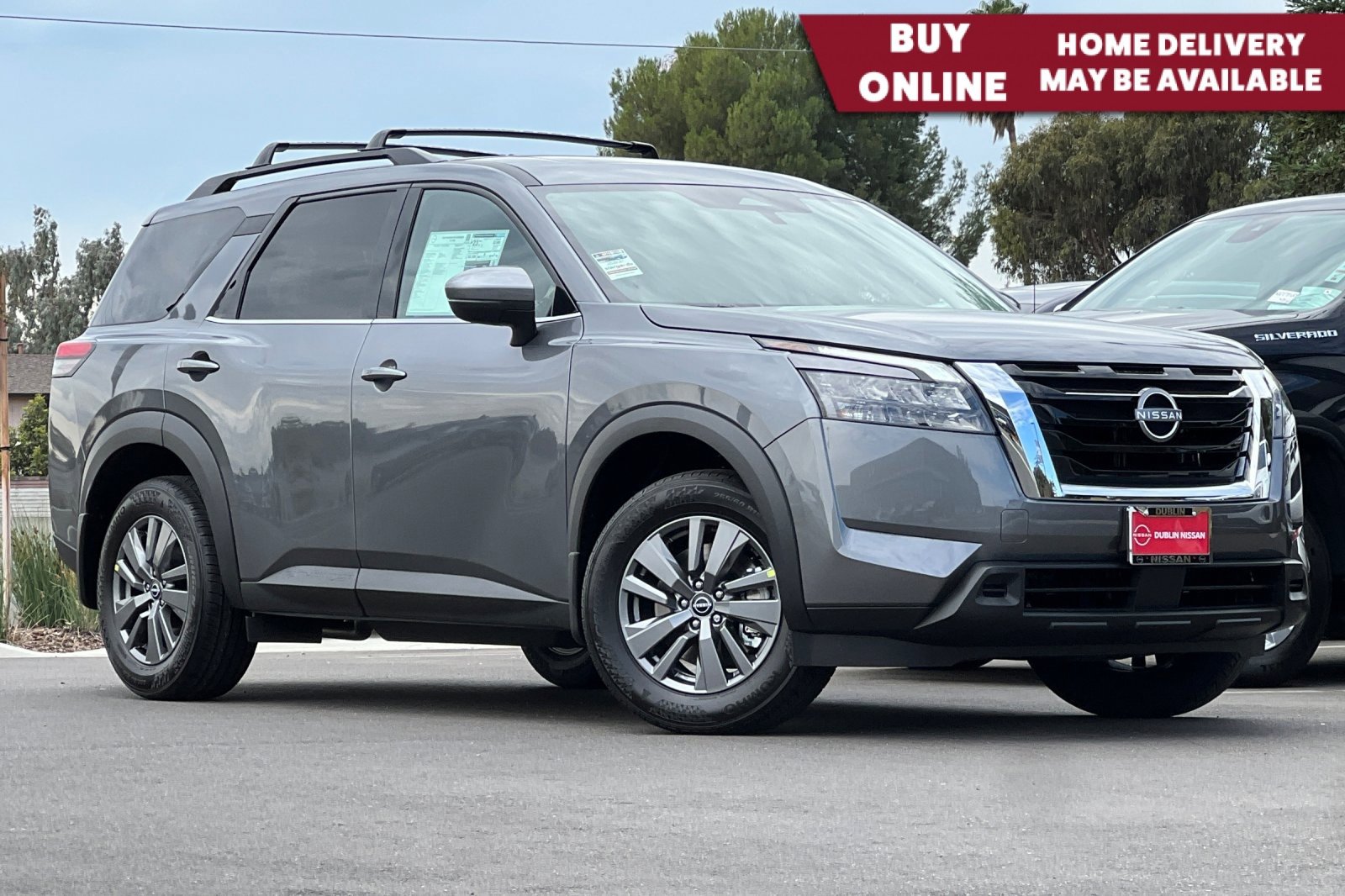 New 2025 Nissan Pathfinder SV w/ SV Premium Package image 1