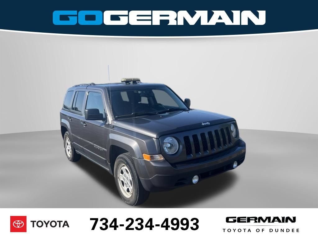 Used 2017 Jeep Patriot Sport w/ Power Value Group FWD image 4