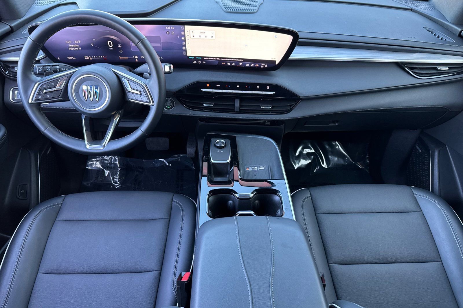 Used 2025 Buick Enclave Preferred image 14