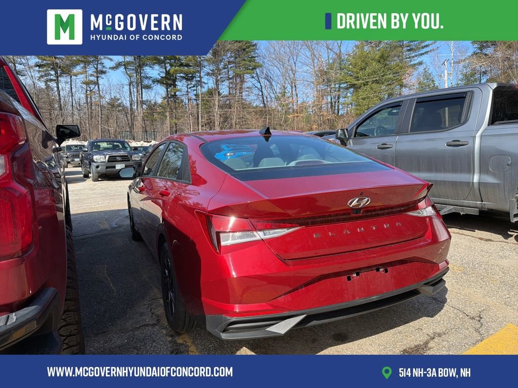 Certified 2023 Hyundai Elantra SEL w/ Preferred Accessory Package image 2