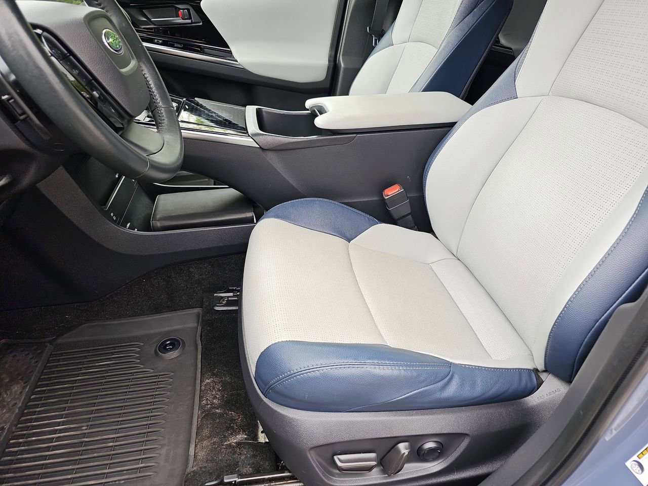Certified 2023 Subaru Solterra AWD image 19