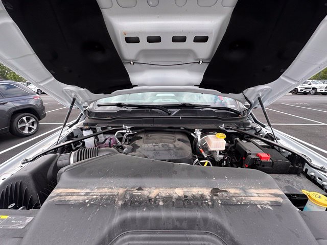 New 2026 RAM 2500 Laramie AWD/4WD image 13
