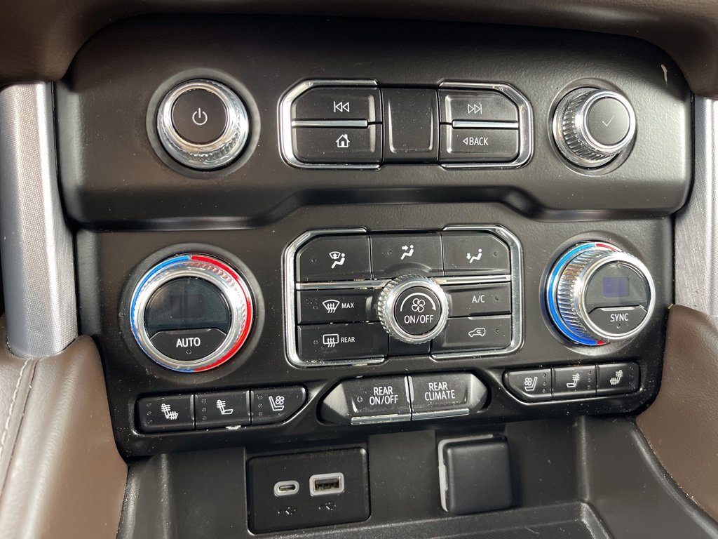 Used 2023 GMC Yukon SLT image 12