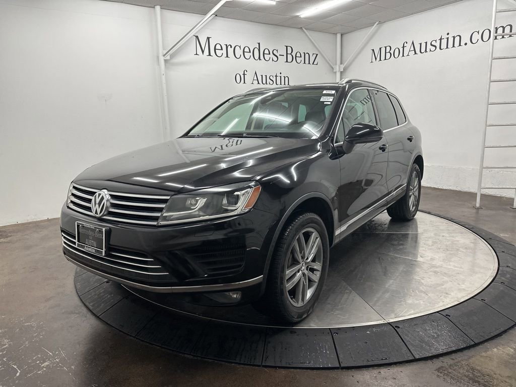 Used 2016 Volkswagen Touareg TDI image 3