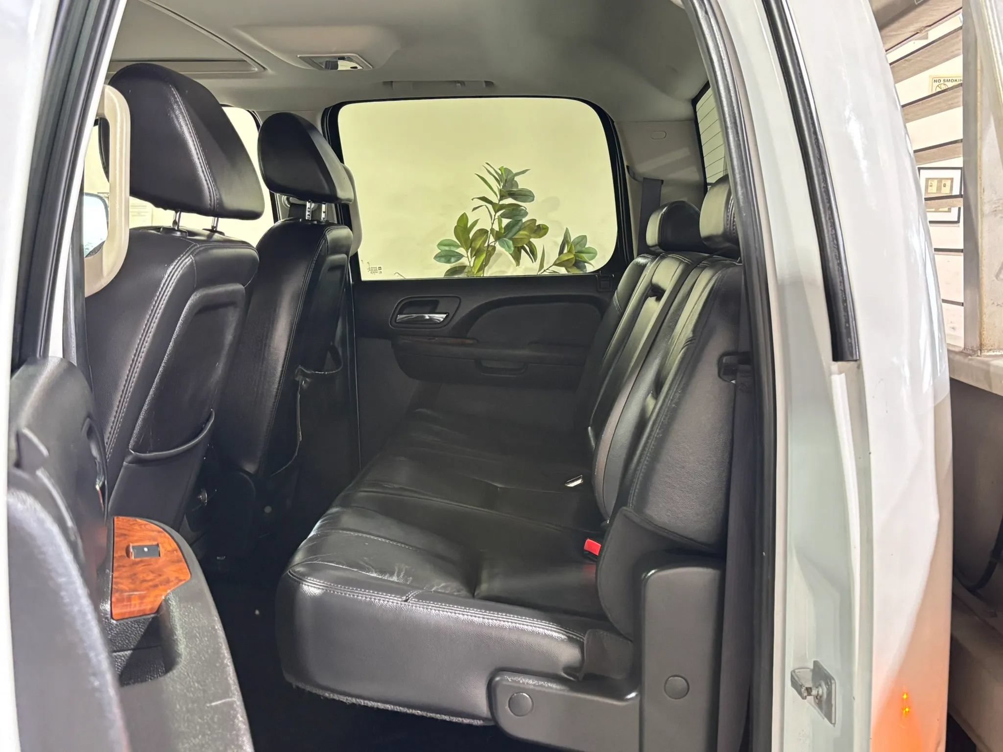 Used 2007 Chevrolet Silverado 3500 LTZ AWD/4WD image 10