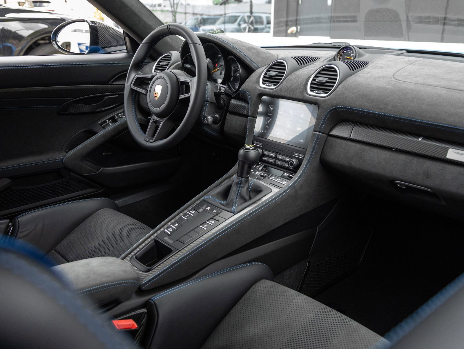 Certified 2025 Porsche 718 Boxster Spyder RS RWD image 12