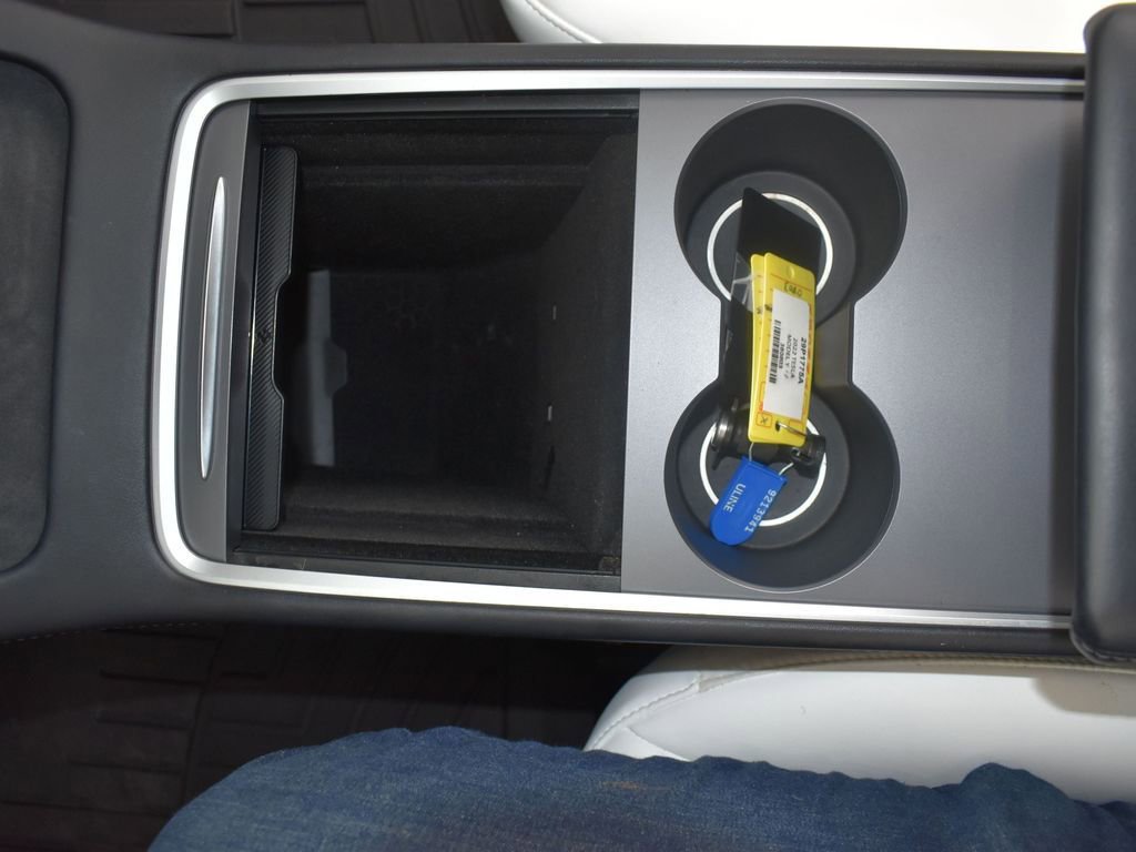 Used 2022 Tesla Model Y Performance image 20