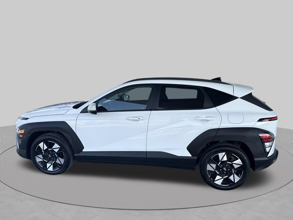 Used 2025 Hyundai Kona SEL FWD image 4