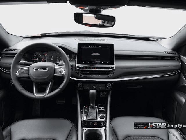 New 2026 Jeep Compass Latitude image 8