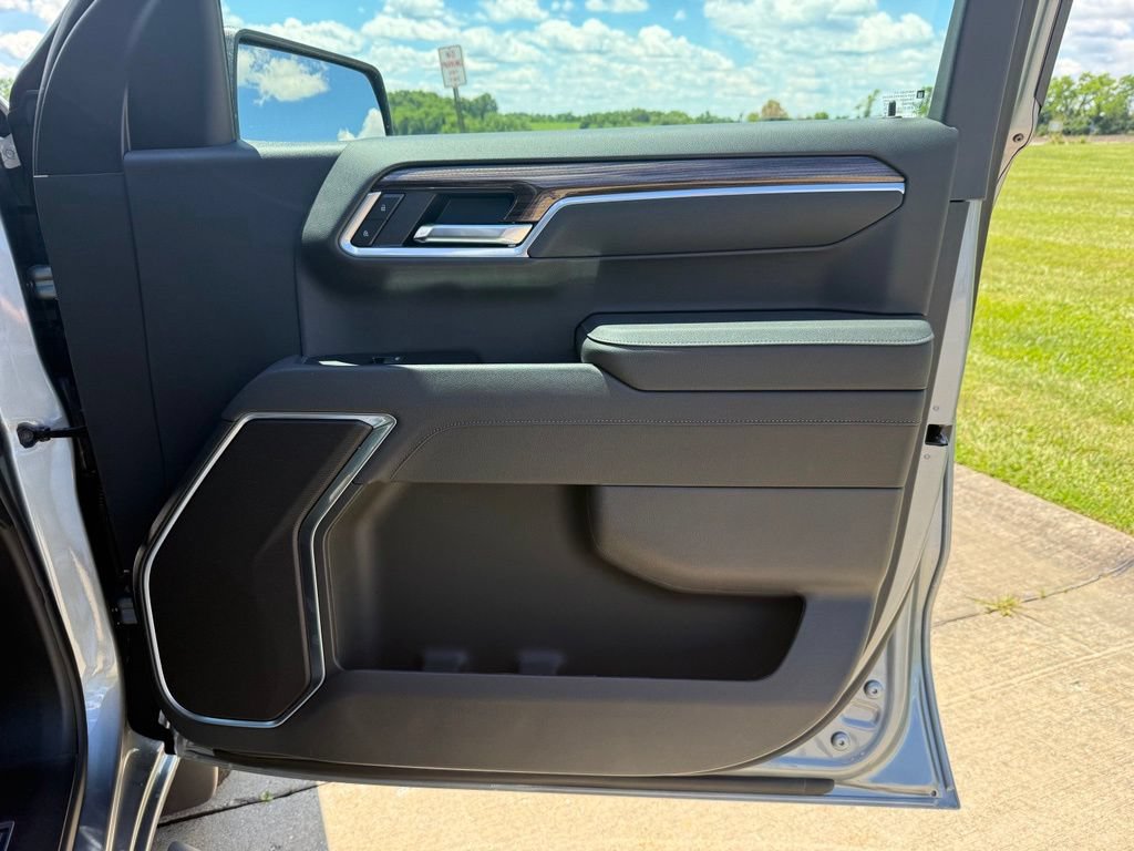 New 2026 Chevrolet Silverado 1500 RST w/ RST Select Package AWD/4WD image 19