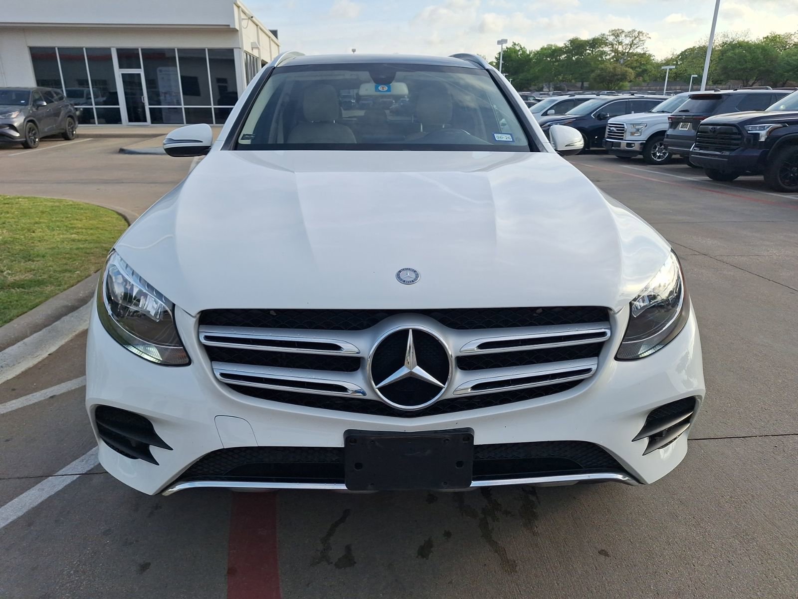 Used 2017 Mercedes-Benz GLC 300 image 9