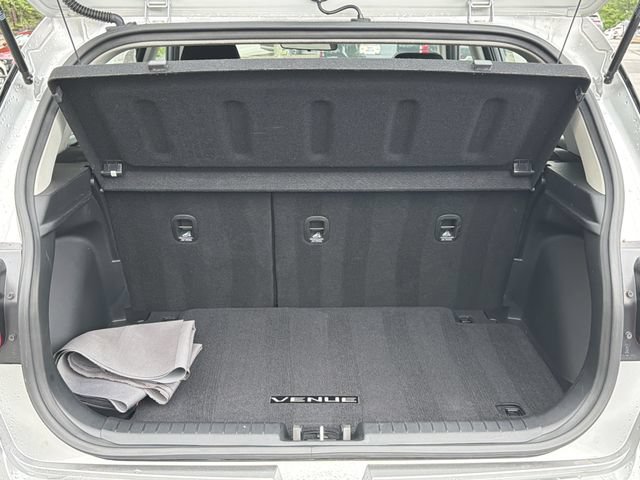 Certified 2023 Hyundai Venue SEL w/ Cargo Package FWD image 18