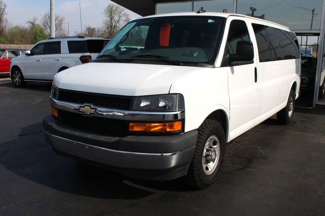 Used 2019 Chevrolet Express 3500 LT w/ LT Preferred Equipment Group RWD image 12