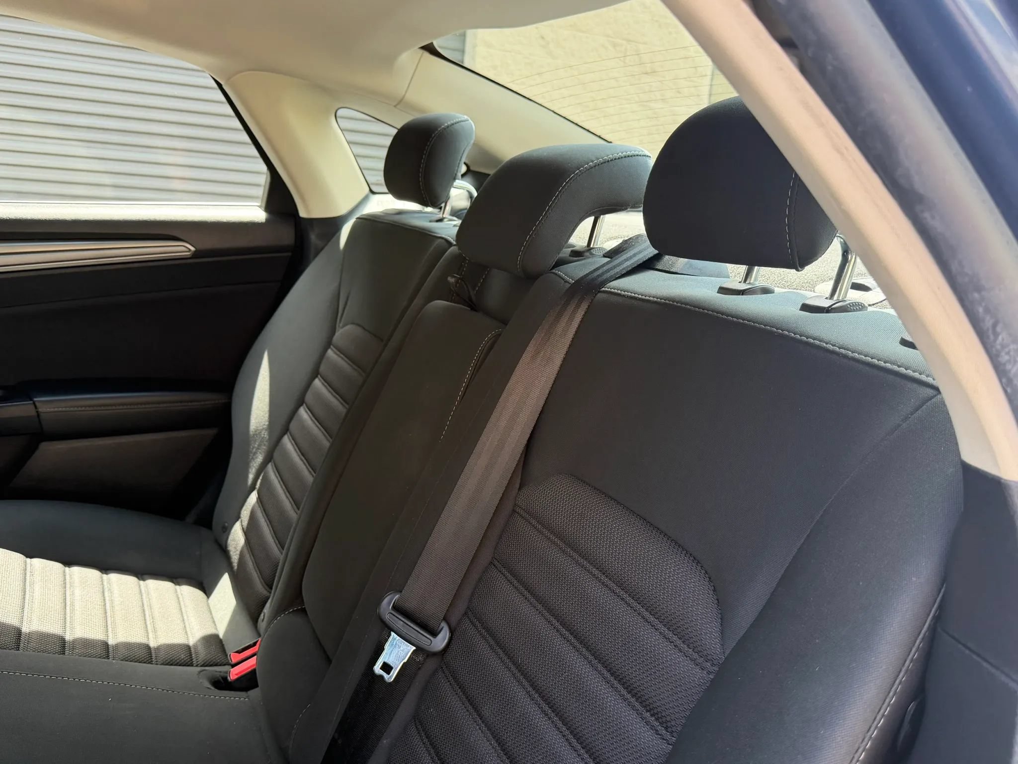 Used 2018 Ford Fusion SE w/ Fusion SE Technology Package FWD image 32
