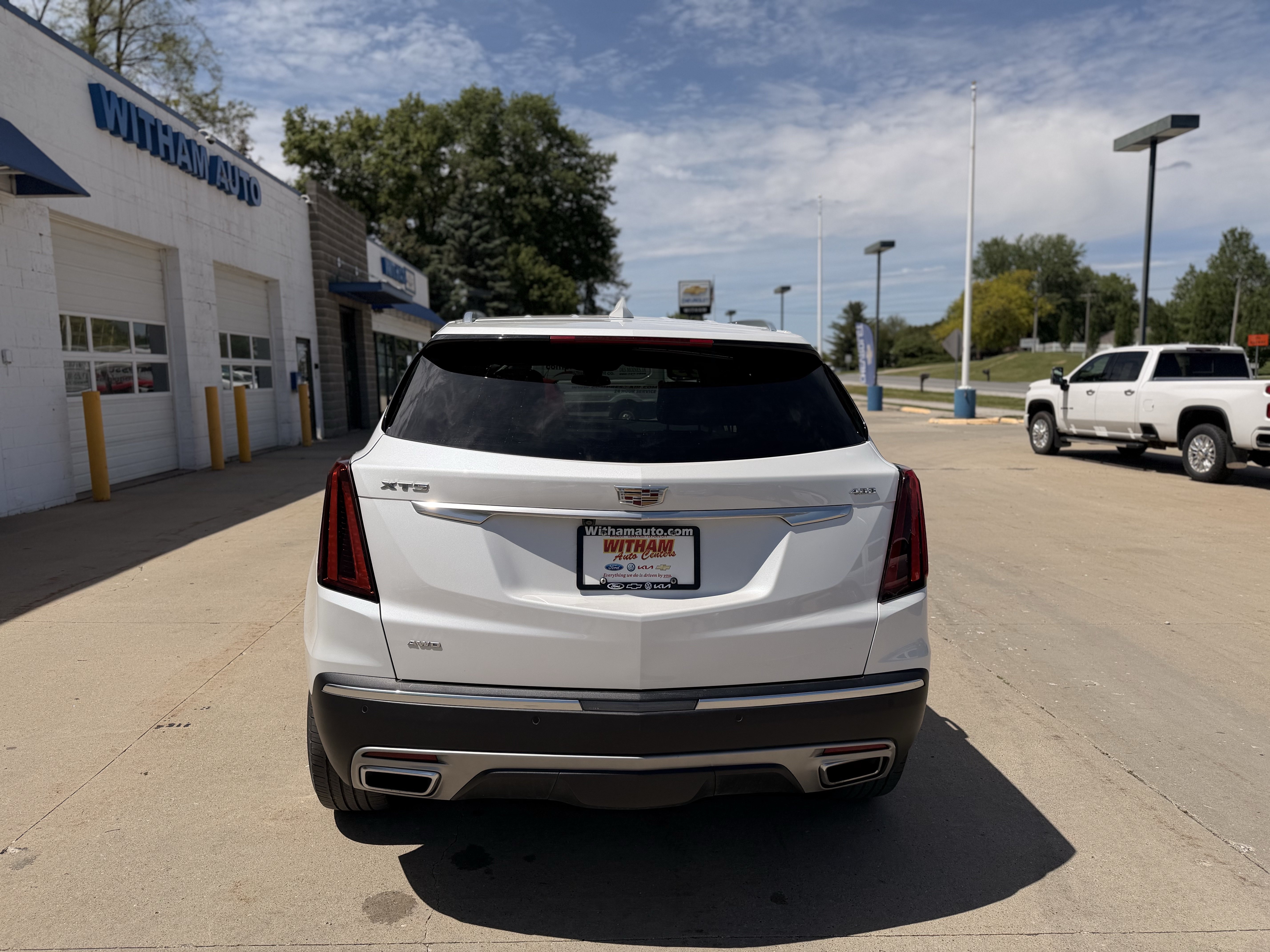 Used 2023 Cadillac XT5 Premium Luxury AWD/4WD image 4