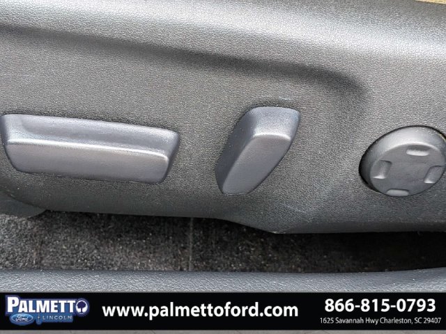 Used 2014 Toyota Avalon XLE FWD image 18