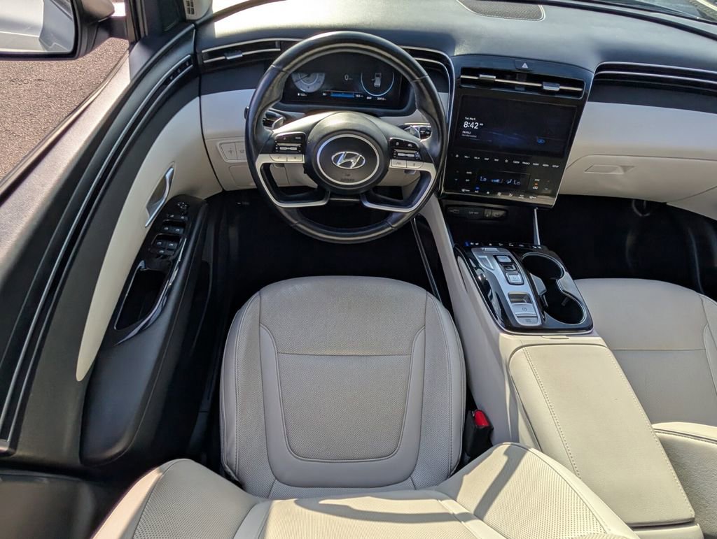 Used 2022 Hyundai Tucson Limited w/ Cargo Package AWD/4WD image 13