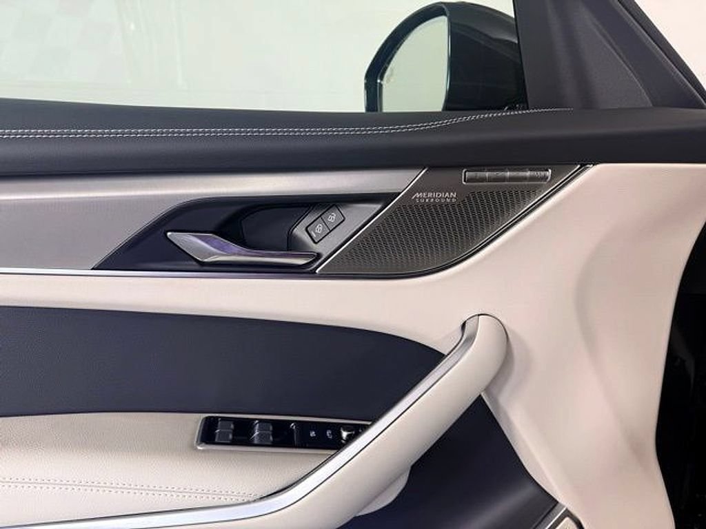 New 2026 Jaguar F-PACE R-Dynamic S AWD/4WD image 21